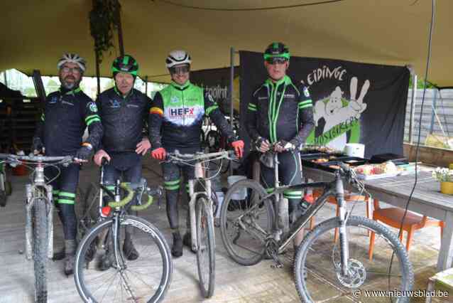 Danny, Gino en Didier wilden 800 kilometer in 36 uur rijden voor goed doel, één van hen haalde de finish: “Barslecht weer maakte het nog zwaarder”