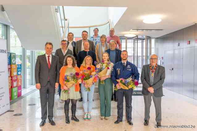 Stad huldigt laureaten van de Arbeid
