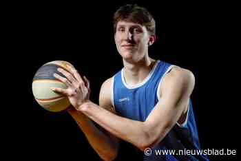 Oskar Giltay (17) geniet van speelkansen bij Limburg United: “Opa brengt me vaak naar training”