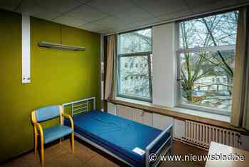 Familie vangt verslaafde en dakloze man op maar die gaat door het lint, parket eist 15 maanden cel: “Dit is een mooi voorbeeld van stank voor dank”