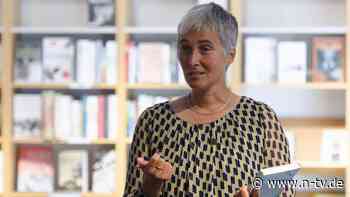 "Wir sehen uns noch genug": Robert Habecks Frau schreibt inzwischen alleine