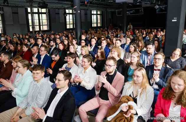 Eine Meisterleistung: 229 Hörakustiker erhalten in Mainz ihren Meisterbrief