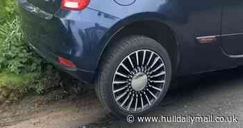 Eagle-eyed tradesman captures hilarious parking fail on video