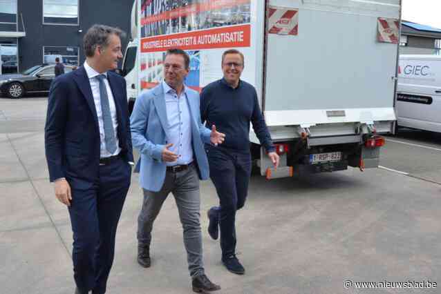 Premier De Croo te gast bij jarige bordenbouwer GIEC