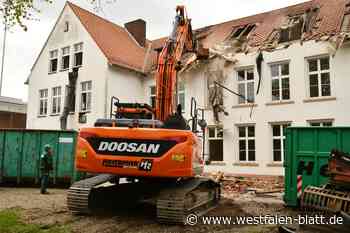 Im Zugriff des Baggers