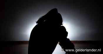 Kwetsbaar meisje (16) loopt weg bij jeugdinstelling, komt bij moeder en wordt gedrogeerd en uitgebuit