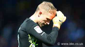 Keeper blunders hand Sheff Wed relegation lifeline