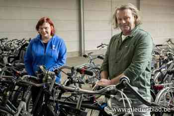 Nieuw magazijn voor gevonden fietsen geopend: “Slechts een enkeling haalt zijn fiets weer op”