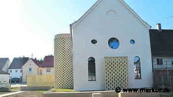 Han‘s Klaffl kommt in die ehemalige Synagoge