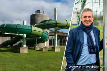 Sportoase dient klacht in tegen Eddy Snelders wegens voyeurisme in zwembad Brasschaat