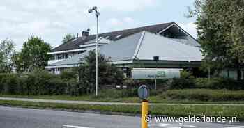 Hotel mag 28 extra kamers op parkeerplaats zetten, maar alleen als er geen ‘normale hotelgasten’ komen