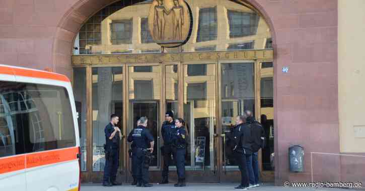 Polizei schießt auf Bewaffneten in Uni-Bibliothek: tot