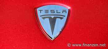 Aktie springt dennoch an: Tesla brechen die Gewinne weg - erster Umsatzrückgang seit Jahren