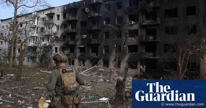 Russian forces make significant gains in eastern Ukraine