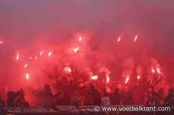 🎥 Spandoeken, gezangen, pyrotechnisch materiaal... en het onderbreken van de wedstrijd: Standard-fans laten duidelijk van zich horen