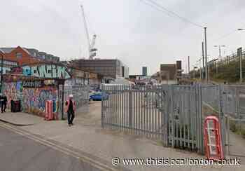 Hackney Wick: Probe into chemical odours at building site