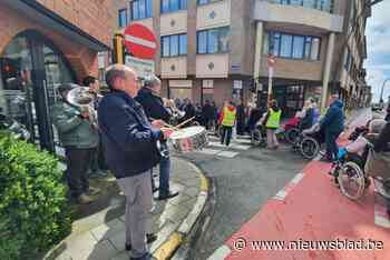 Honderd rolstoelen op wandel met de fanfare op kop: zo start Week van de Valpreventie
