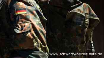 Nach Unfall nahe Pforzheim: Soldaten regeln Verkehr auf A 8 – dürfen die das?