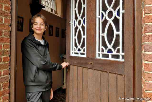 Dankzij Numa (15) is kapel in ere hersteld, maar liefst wil hij pastoor worden: “Huwen en kinderen hebben interesseert mij niet, ik wil echt gaan voor het kloosterleven”