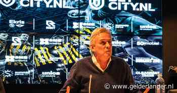 Vitesse worstelt met onontwarbare knoop, met Parry als grote knelpunt, maar de tijd tikt keihard weg