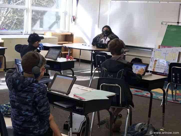 Stop giving iPads and MacBooks to all students, parent group tells APS