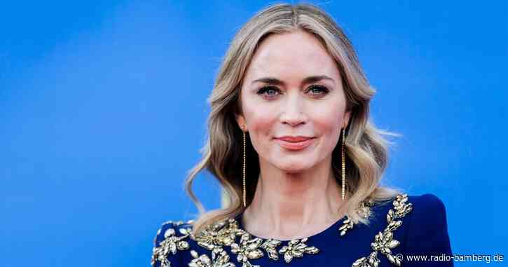 Emily Blunt hält Liebe am Filmset für möglich