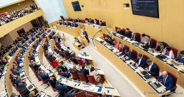 Aigner will Kiffen auf komplettem Landtagsgelände verbieten