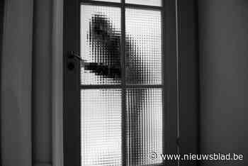 Vrouwen die gefilmd werden tijdens inbraak (met deurbelcamera) lopen 1 jaar cel op