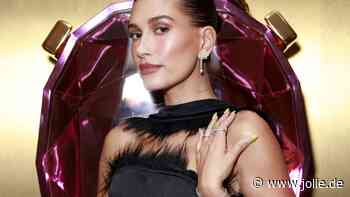 Hailey Bieber Nägel: Ihre schönsten Nail-Designs