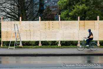 Geen verkiezingsborden in straatbeeld als het van oppositiepartij afhangt: “Een nutteloze meerkost voor de stad”