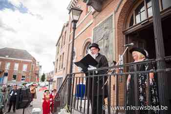 Oppositie draagt ‘gronckelman’ Emiel voor als nieuwe ereburger: “Hij voldoet aan alle criteria”