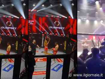 Atleta Mma colpisce una ring girl: linciato dal pubblico a fine match, viene squalificato a vita
