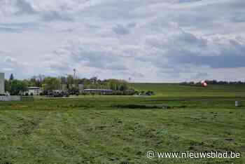 Twee para’s komen met smak neer nadat hun parachutes verstrengeld waren geraakt: “Niemand had dit kunnen voorkomen”