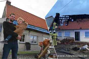 Brand vernielde jaar geleden droomhuis van Jordy (29), na veel zwoegen keert hij er terug met zijn zoontje: “Trots dat ik hier weer kan thuiskomen”