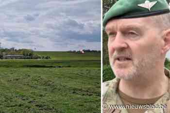 Twee para’s komen met smak neer nadat hun parachutes verstrengeld waren geraakt: “Dat risico is er altijd”