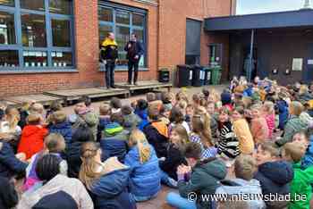 Tweehonderd leerlingen Leonardusschool stappen ruim 3.500 euro bij elkaar voor arme kinderen in Kenia