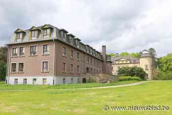 Gaat hospitaal aan kasteel Vilain XIIII in Leut tegen de vlakte of niet?