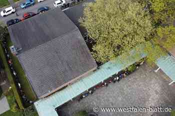 Menschenkette schließt sich um Wichernhaus