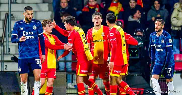 LIVE eredivisie | Feyenoord incasseert treffer tegen Go Ahead, PSV kampioen bij misstap Rotterdammers