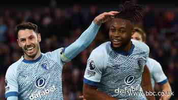 Semenyo seals Bournemouth win against woeful Wolves