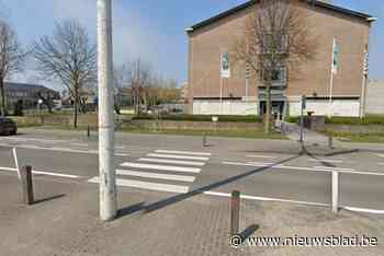Vier oversteekplaatsen op verkeersassen worden extra verlicht: “Willen duidelijk signaleren”