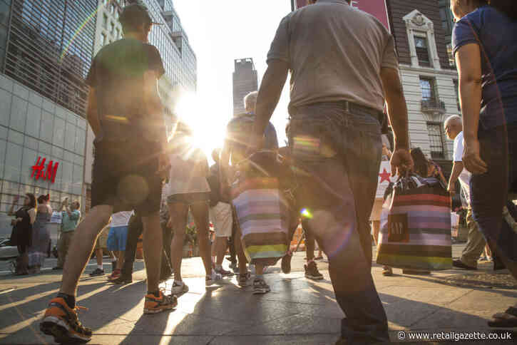 UK consumer confidence edges up after slow start to year