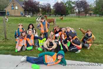 Leerlingen De Cocon trekken het klaslokaal uit