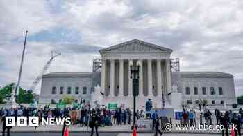 Supreme Court divided on whether Trump has immunity