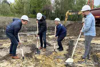Symbolische spadesteek voor bouw van nieuw politiecommissariaat: “Het gebouw waar onze medewerkers momenteel werken, is niet meer van deze tijd”