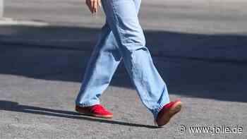 Auf diese Adidas-Sneaker setzt Hailey Bieber am liebsten