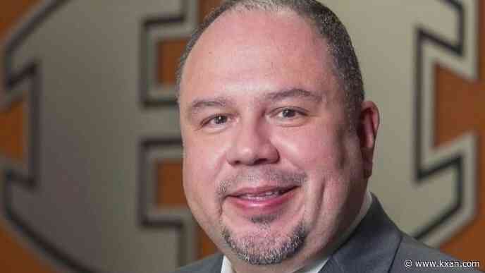 Hutto ISD superintendent resigns