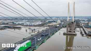 Dartford Crossing drivers lament 'ridiculous' fines