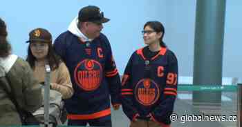 Edmonton fans take ‘bucket list’ trip to L.A. to see Oilers face Kings in playoffs