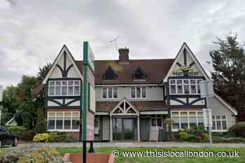 The Compasses Harvester in Hornchurch to get new signs